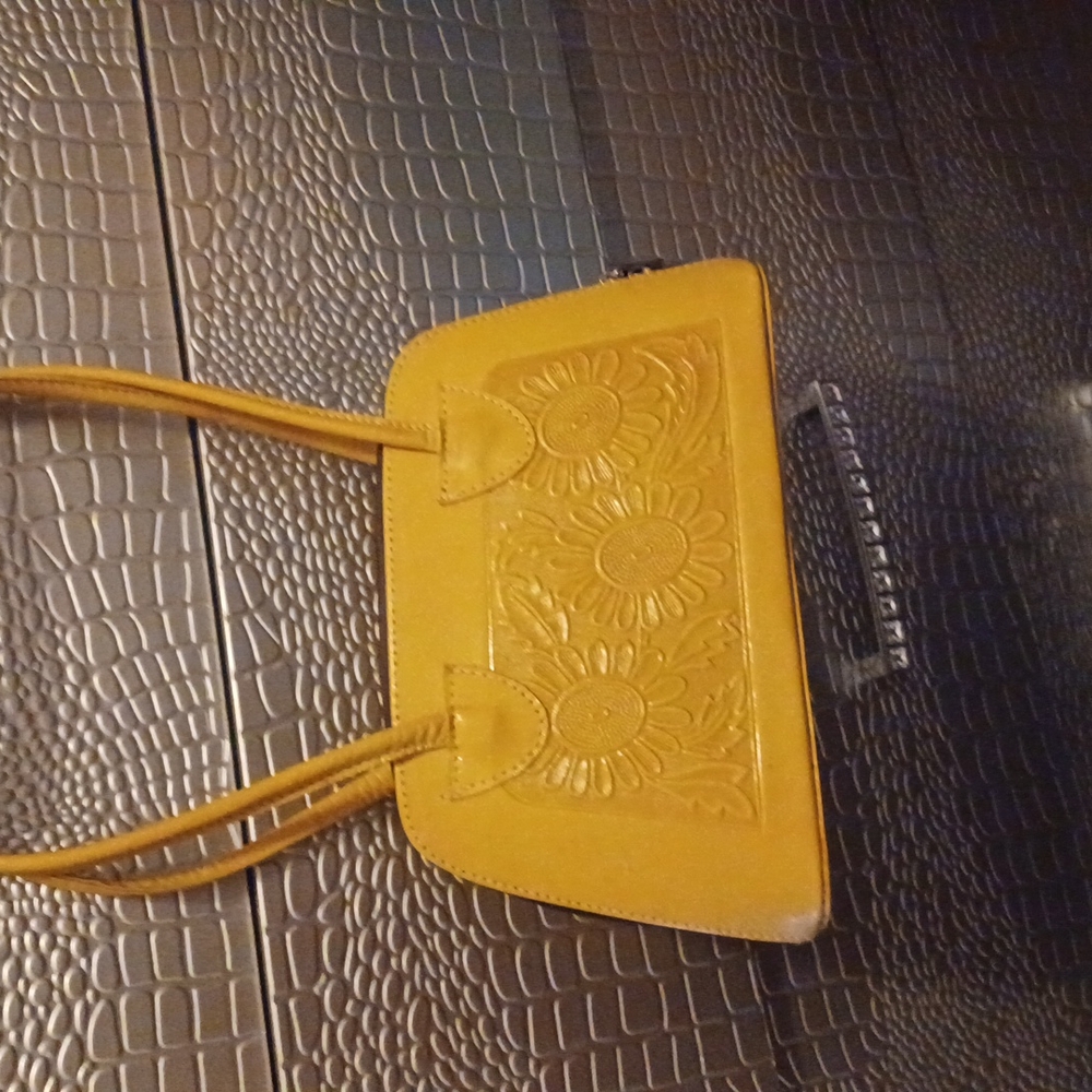 Leather purse